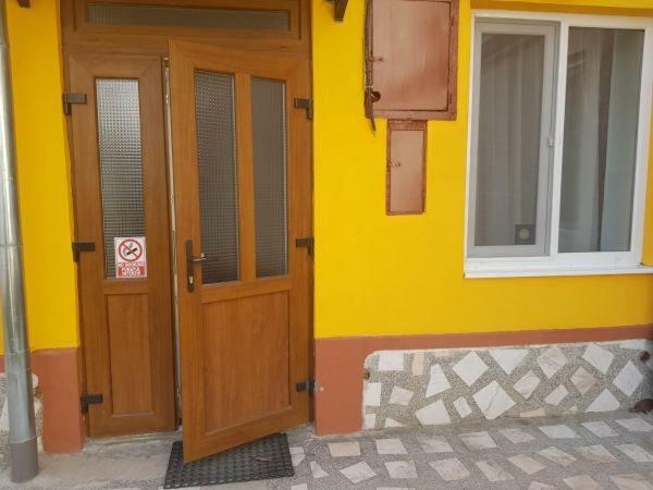 Апартаменты Apartament Ultracentral Сибиу Экстерьер фото
